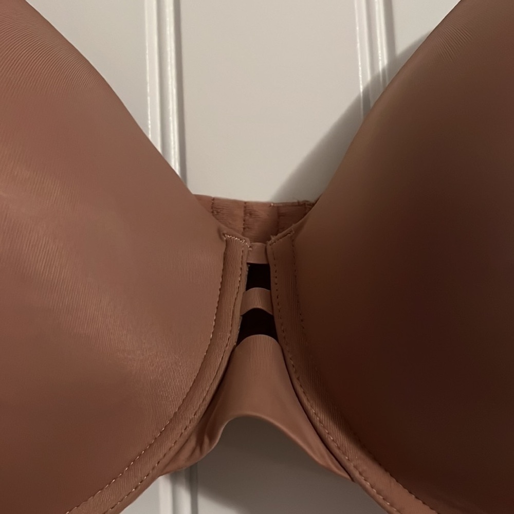 auden 42D
Lightly Lined Full Coverage Underwire Bra - Picture 2 of 4